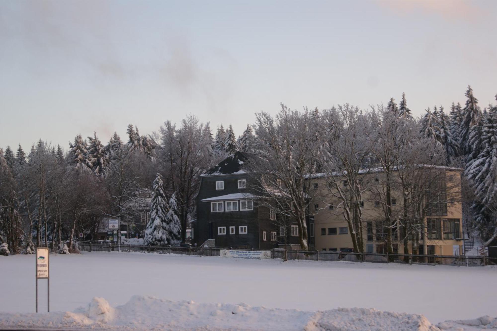 Hotel Haus Oberland Masserberg Eksteriør billede