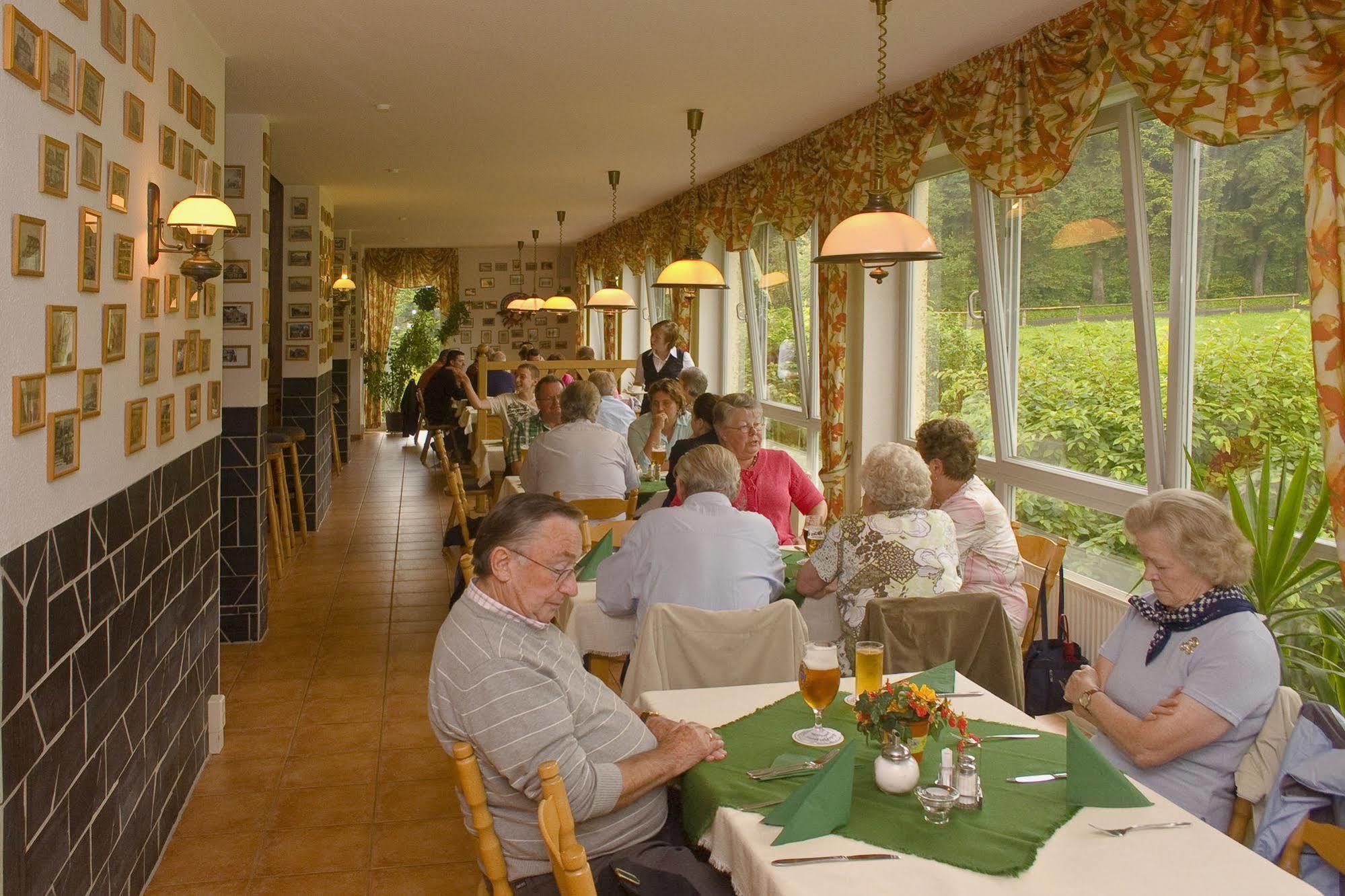 Hotel Haus Oberland Masserberg Eksteriør billede